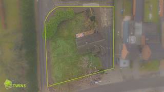 Statige villa met uitzonderlijk potentieel op toplocatie in BerlareOntdek deze karaktervolle te renoveren villa op een ruim perceel van maar...