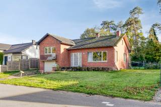 Koersel: Open bebouwing met potentieel op toplocatie!Deze open bebouwing op een perceel van 800 m² combineert ruimte, mogelijkheden en een...