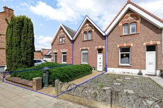 Ben je op zoek naar een ideale starterswoning met veel mogelijkheden? Dan is deze charmante woning aan de Hoogstraat 51 in Duffel precies wat...