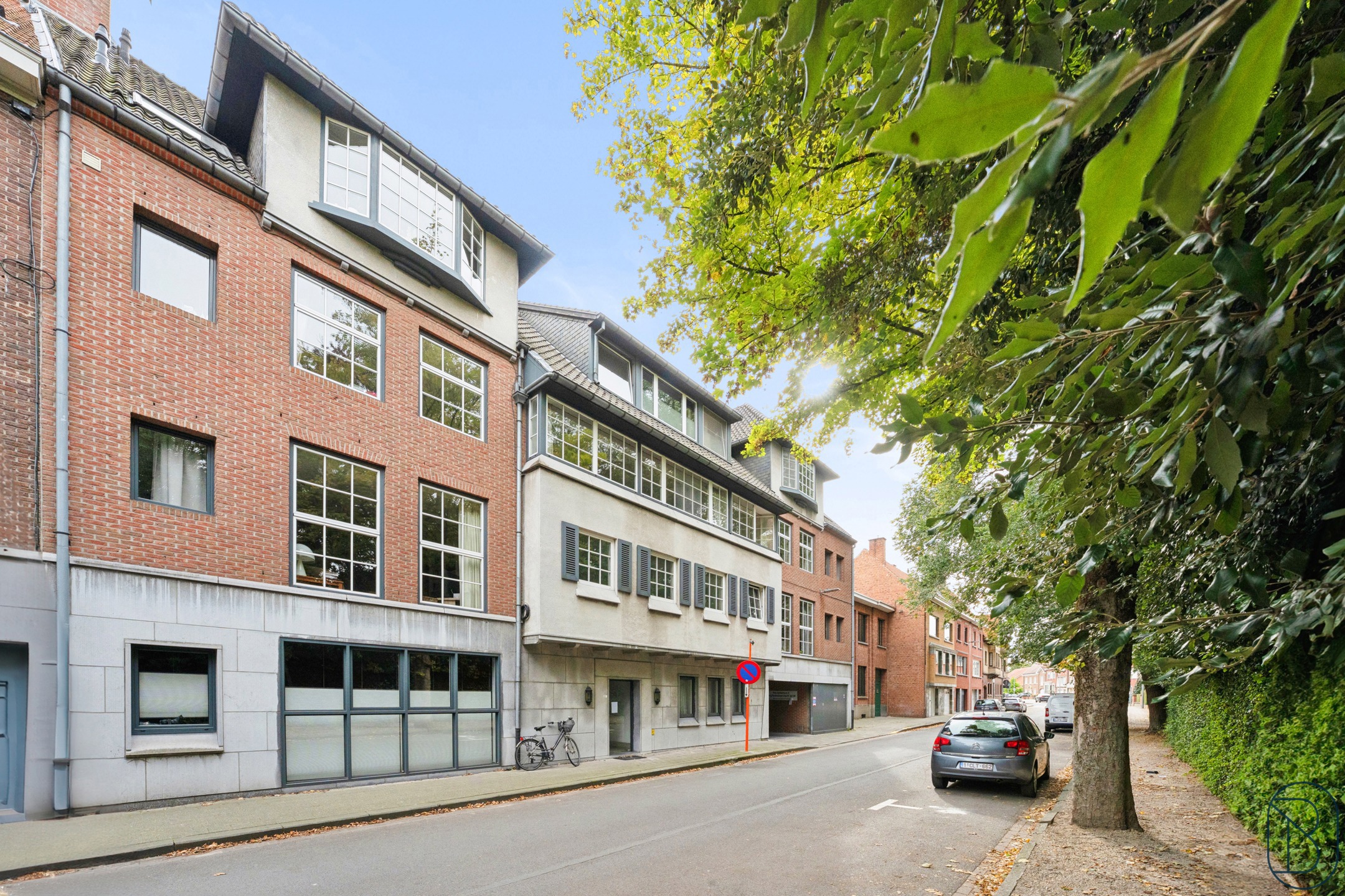 TOPgelegen investering: app. met 1 slk, parking!  - foto 2