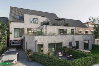 Appartement (eerste verdieping) in residentie 'OLMSEBAAN'.<br /><br />Ontdek dit appartement met zeer ruim terras op de eerste verdieping in de nieuwe residentie 'OLMSEBAAN'. De indeling omvat een inkomhal, twee comfortabele slaapkamers, een moderne badkamer, een apart toilet, een ruime en lichtrijke woonkamer met open keuken, en een praktische berging/wasplaats.<br /><br />Het gebouw is uitgerust met een lift en biedt diverse parkeermogelijkheden aan de rechterzijde van het gebouw: autostaanplaatsen, carports en garages zijn apart aan te kopen.<br /><br />De appartementen worden opgetrokken met ecologisch verantwoorde materialen en voldoen aan de BEN-norm (Bijna-EnergieNeutraal) met een E-peil lager dan 30. Hiervoor worden ze uitgerust met milieuvriendelijke technieken.<br /><br />Centraal gelegen op wandelafstand van het centrum, met een vlotte verbinding naar in- en uitvalswegen.<br /><br />Verkoop onder BTW-stelsel, mogelijkheid tot toepassing van het 6% btw-tarief. Een ideale opportuniteit, zowel voor starters als voor investeerders.<br /><br />De afgebeelde beelden en materialen zijn bedoeld ter inspiratie en kunnen afwijken van de definitieve oplevering.<br /><br />Voor meer informatie of een bezoek ter plaatse, kan u contact opnemen met IMMO SP via 014 59 10 20 of mailen naar jill@immosp.be. Benieuwd naar de waarde van uw eigen woning? Vraag vrijblijvend een gratis verkoopanalyse aan – wij helpen u graag verder!