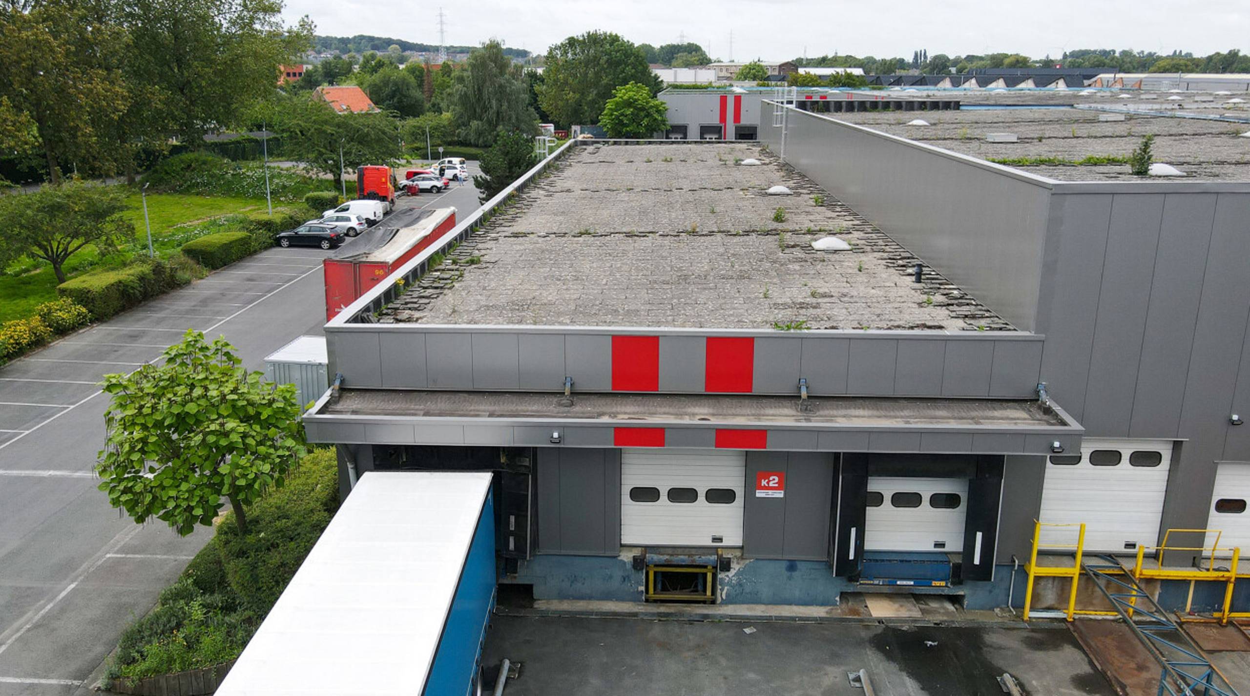 Logistieke ruimte met laadkades te huur te Beersel - foto 1