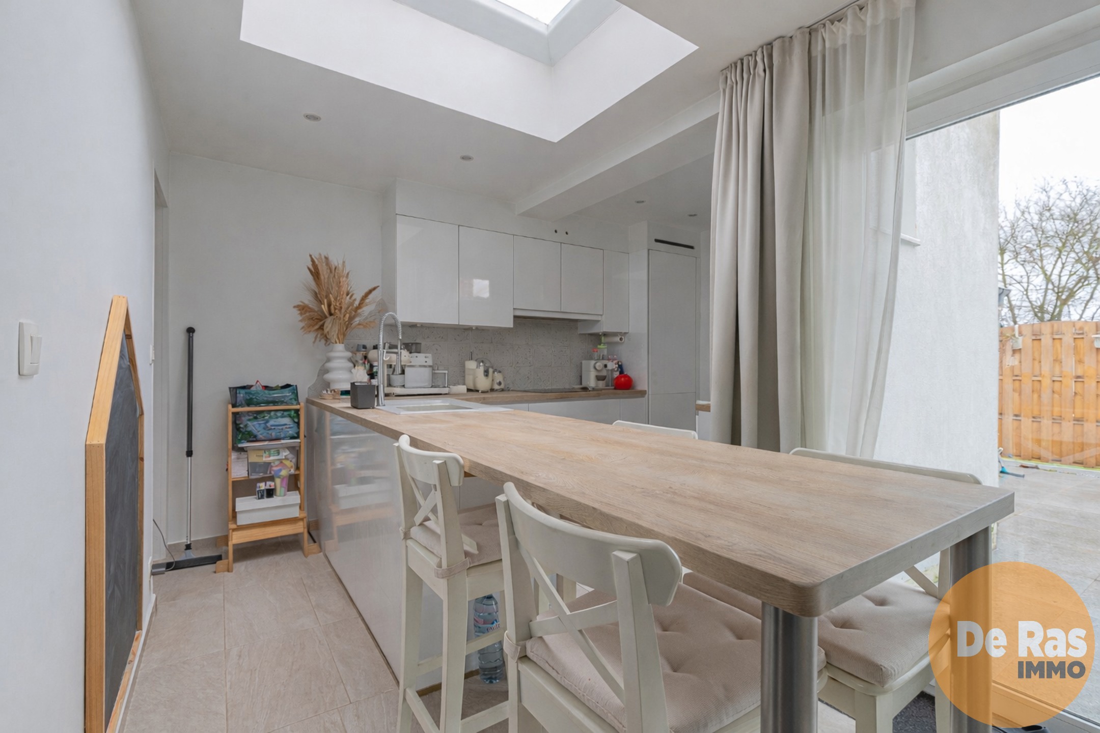 HUMBEEK -Leuke woning met tuin en 3 slpk met zicht op water - foto 5