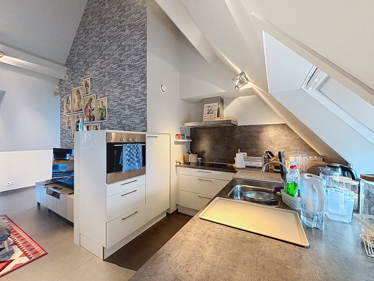 Cozy penthouse apartment for rent in Bruges with 2 bedrooms - photo 5