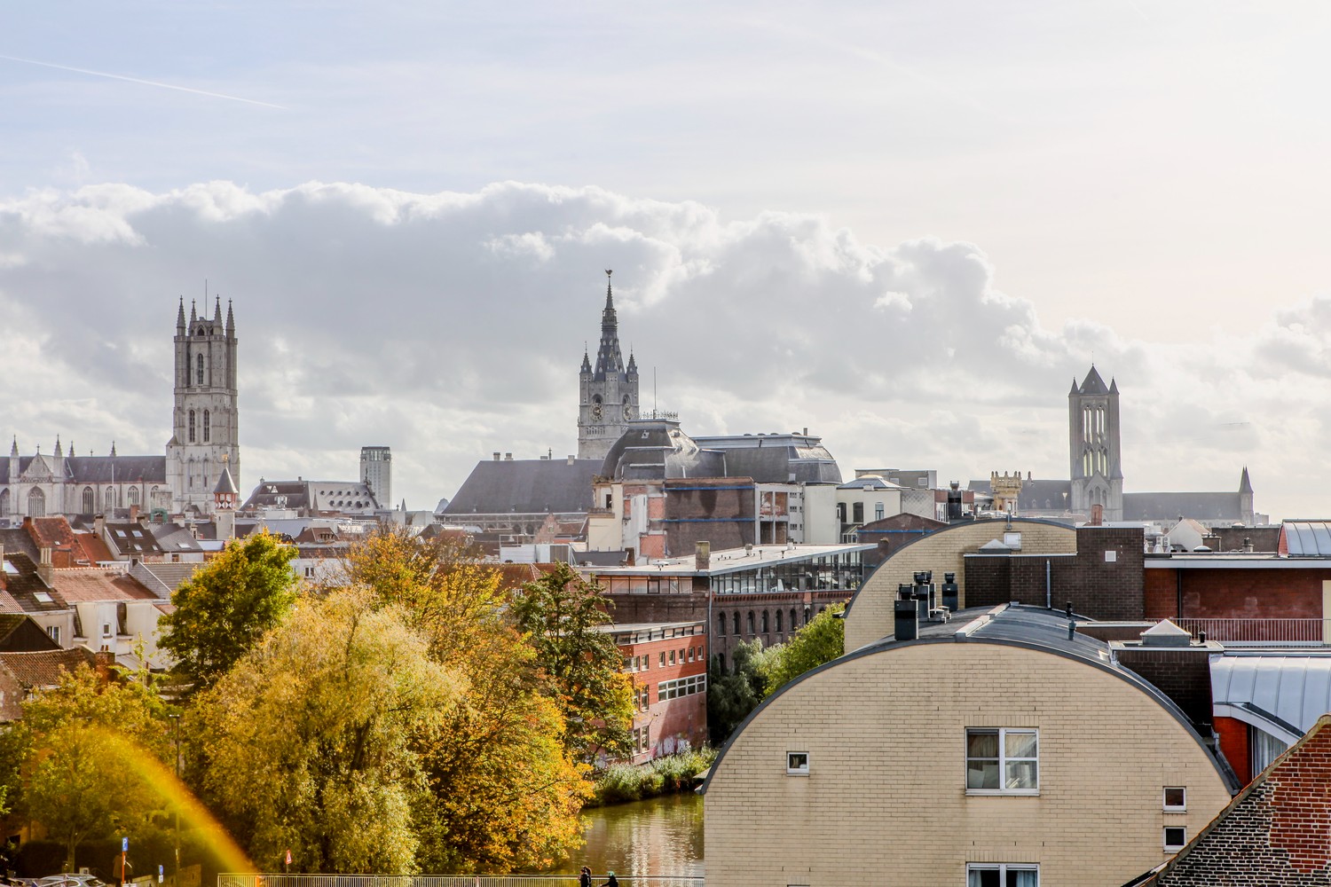 Gemeubelde penthouse aan de Leie - foto 1