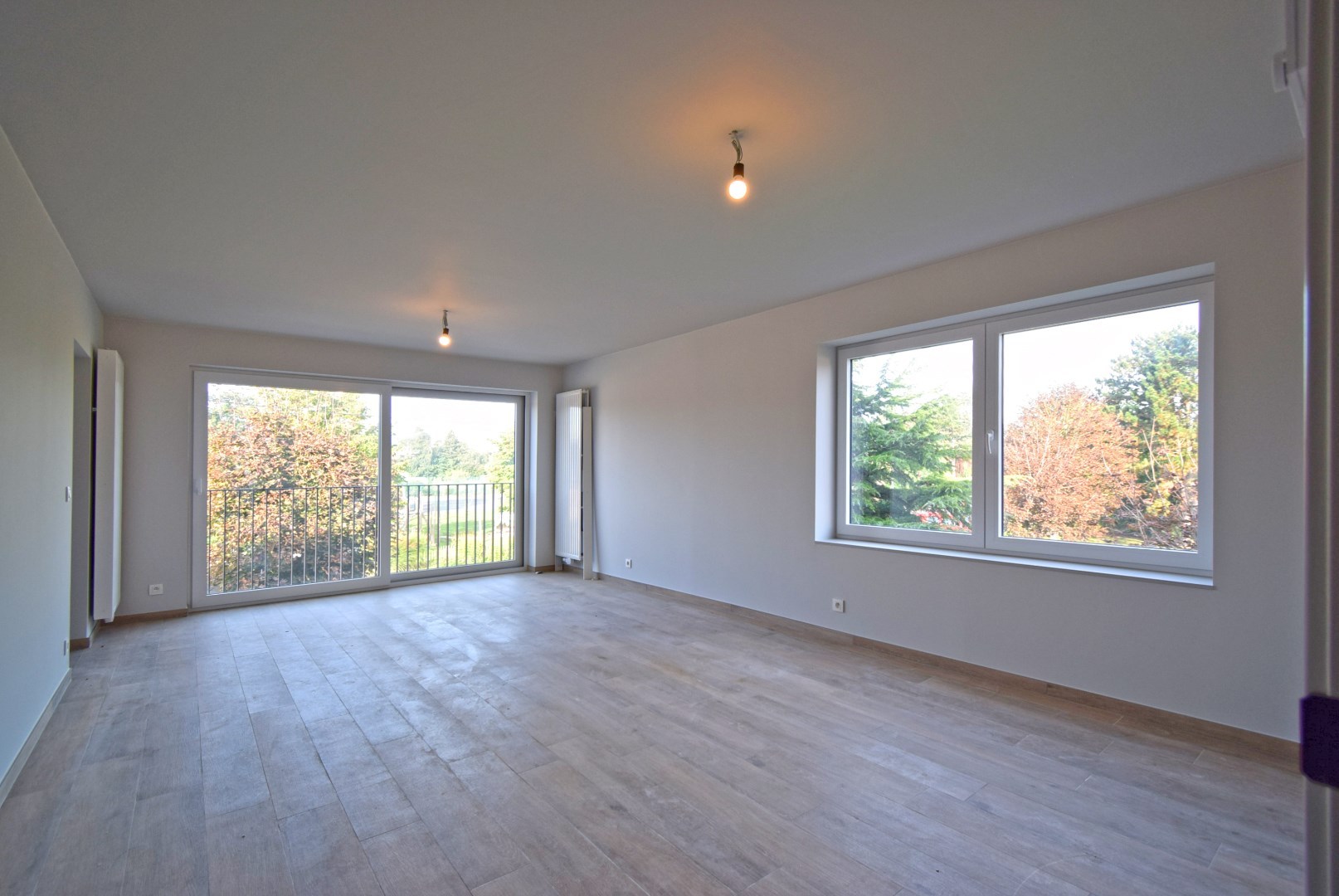 VOLLEDIG GERENOVEERD APPARTEMENT MET GARAGE - foto 3