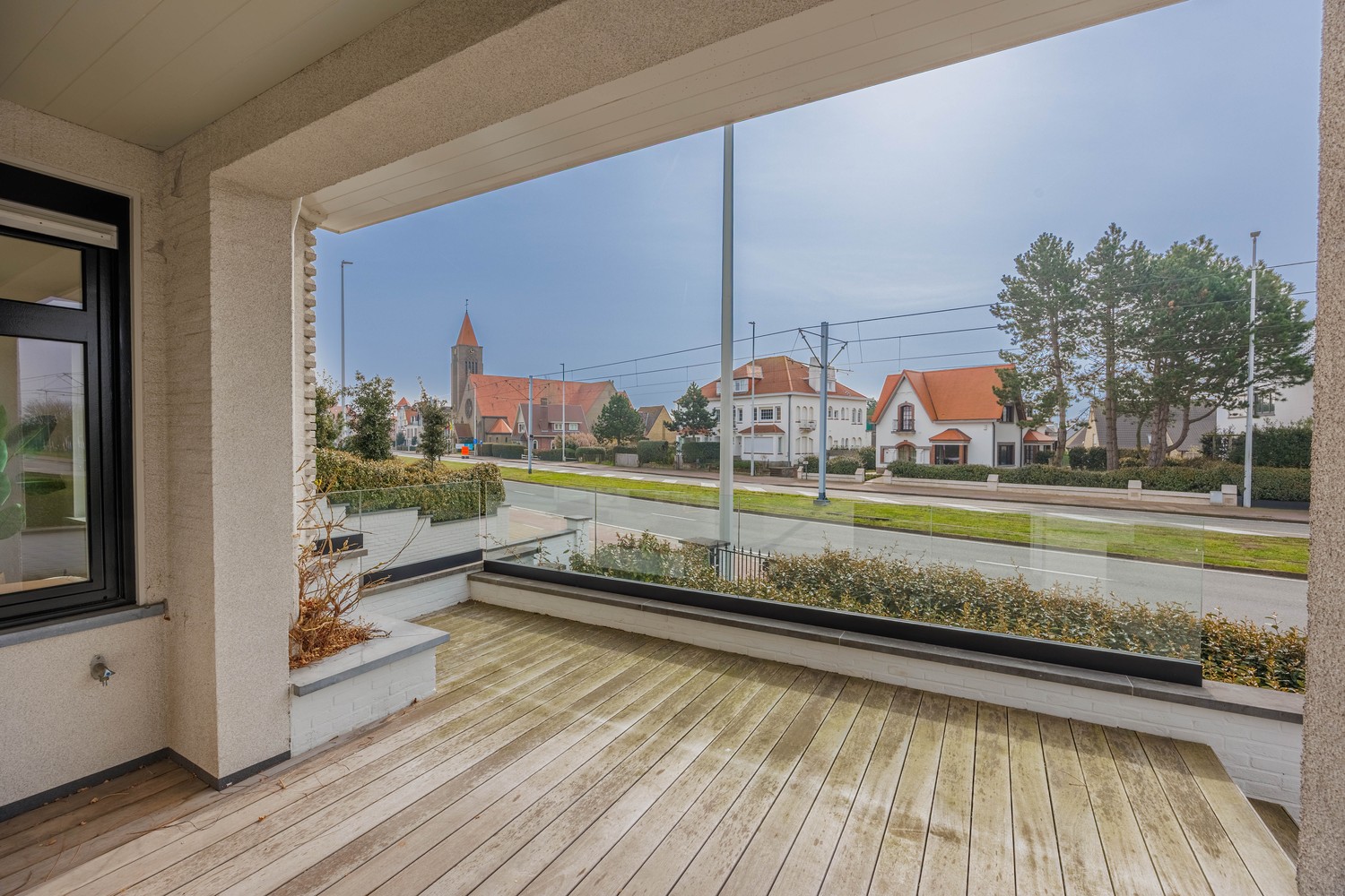 Exclusieve gerenoveerde koppelvilla vlak bij zee met 8 slaapkamers - foto 4