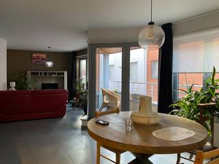 Dit prachtig afgewerkt appartement bevindt zich op de eerste verdieping van Residentie Ella, met slechts 3 appartementen in het gebouw. Met...