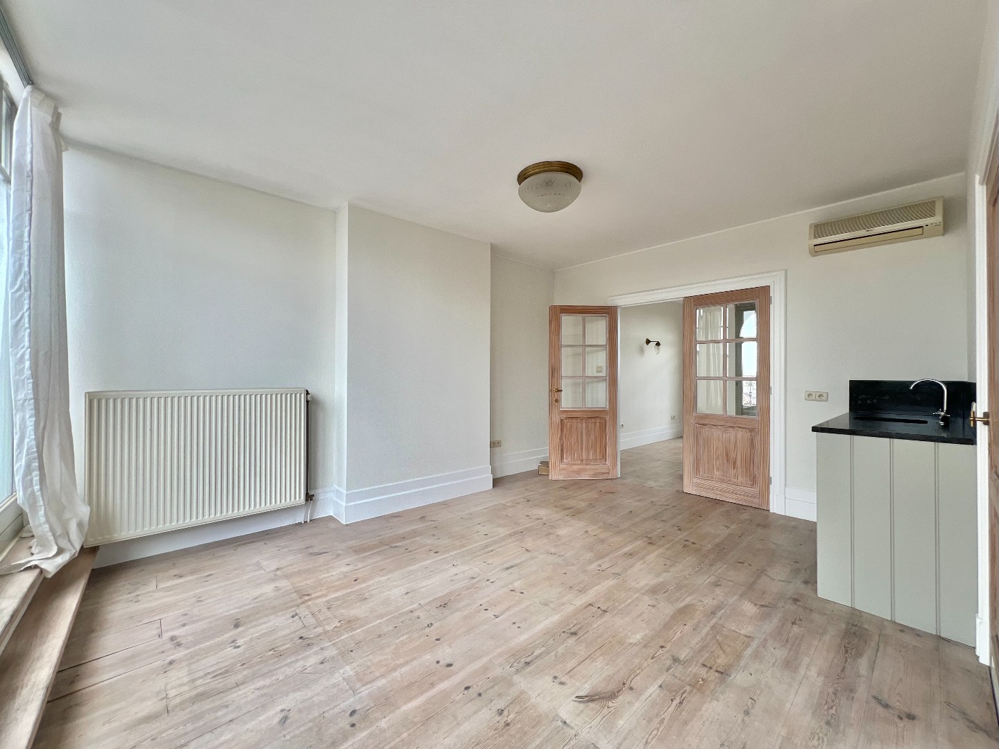 Apartment for rent in Antwerp with 4 bedrooms - photo 5