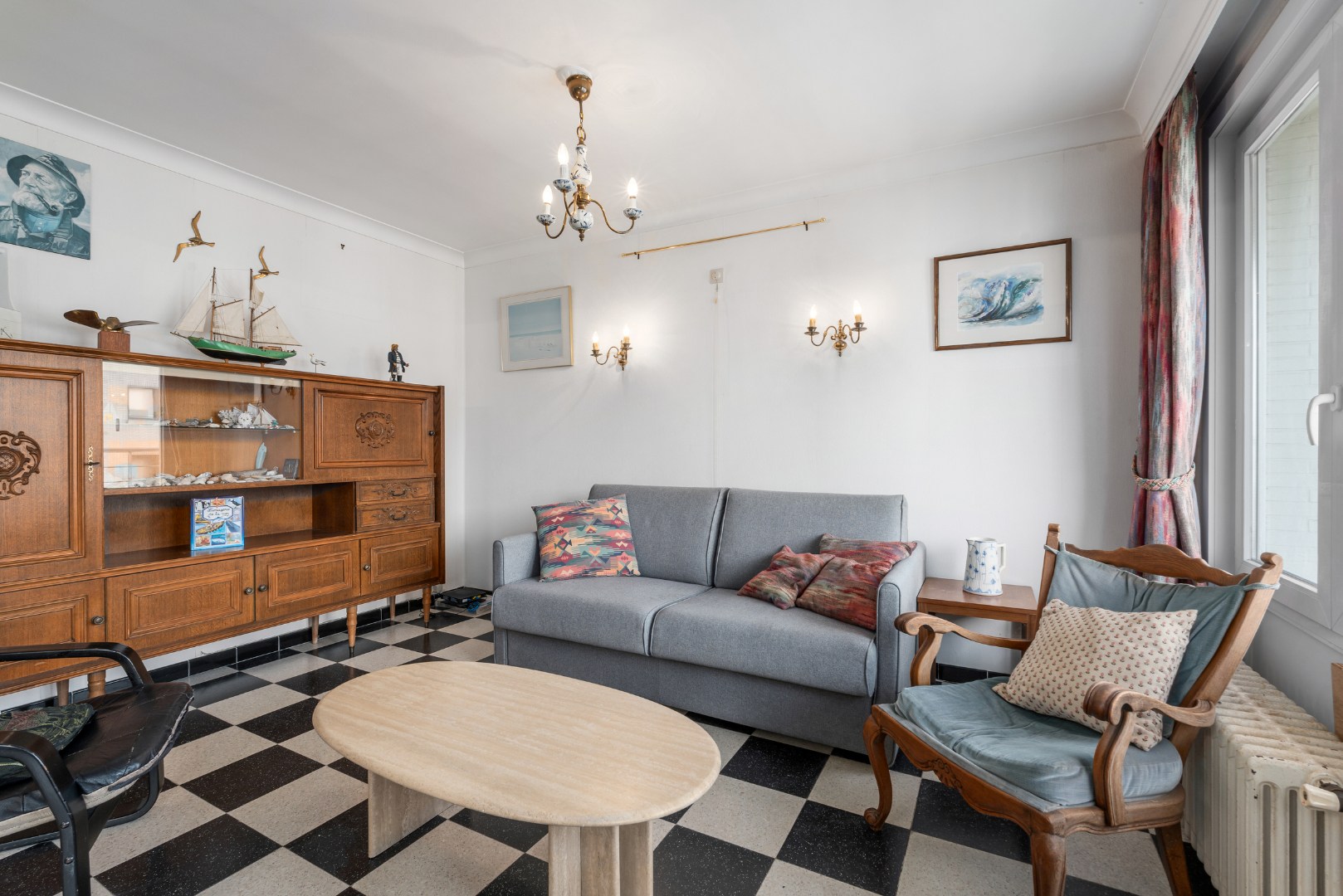 Appartement meublé avec 2 chambres à coucher avec vue latérale sur mer - photo 4