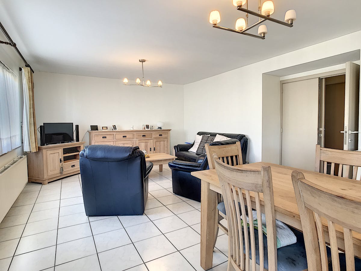 Gemeubeld appartement met 2 slaapkamers! - foto 5