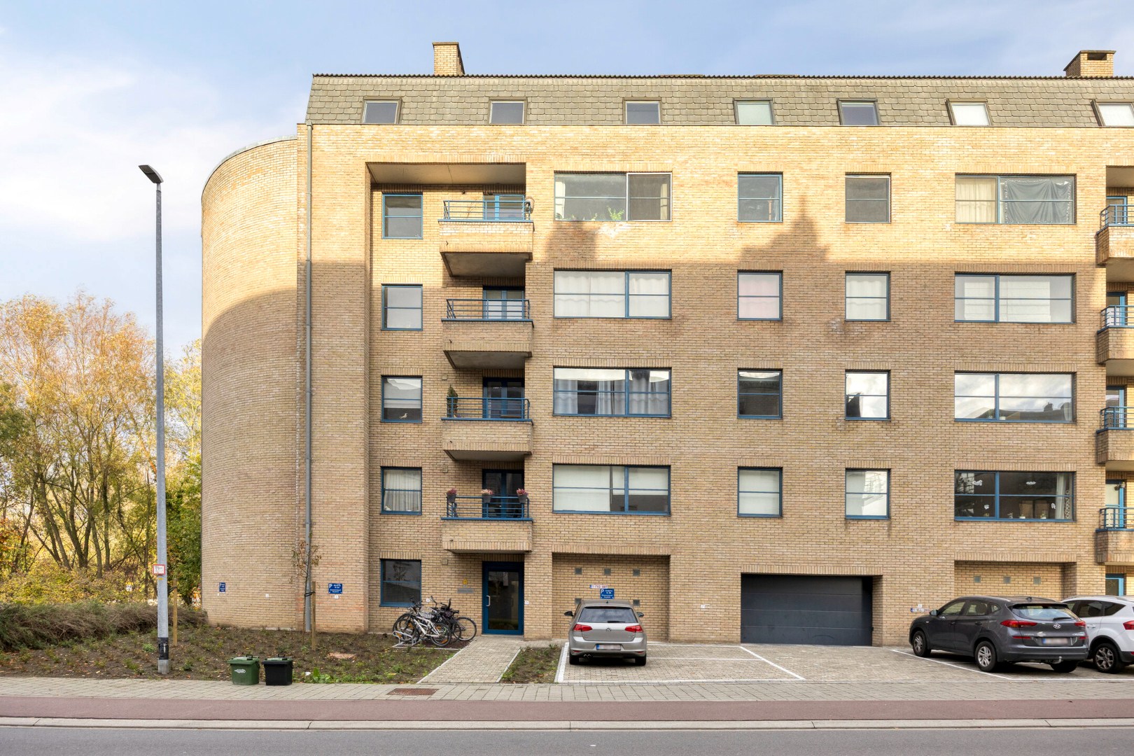 Goed gelegen 2-slaapkamerappartement – EPC 109 kWh/m² - foto 3