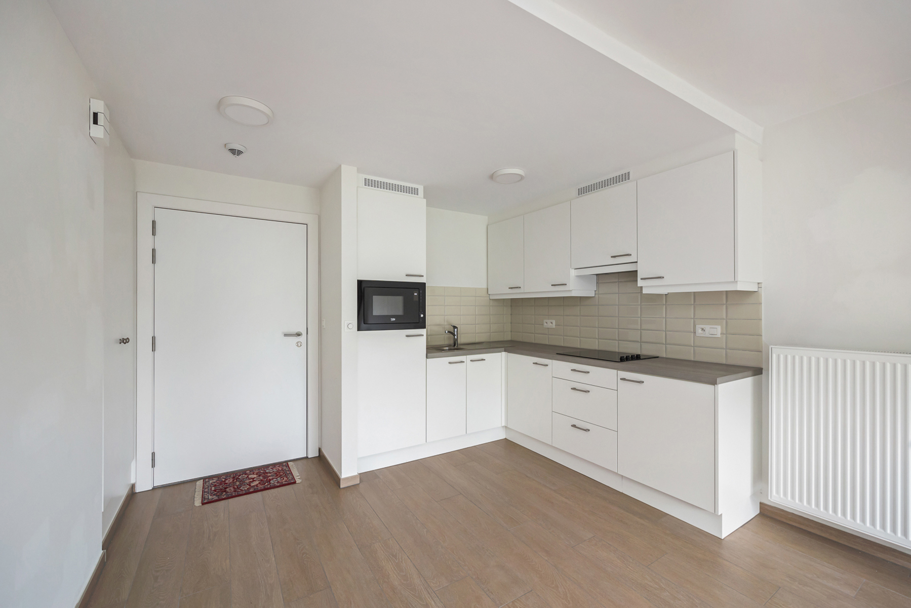 VOLLEDIG GERENOVEERDE SERVICEFLAT - foto 4