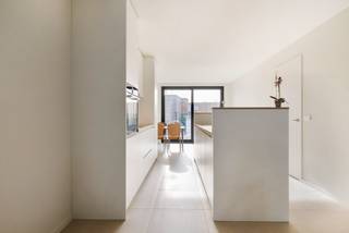 Découvrez ce magnifique appartement de plain-pied BEN dans le calme et la verdure d'Oosteeklo. L'appartement est généreusement agencé et dispose...