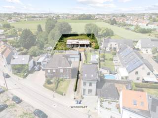 Gelegen op een prachtig perceel van 3.132 m² in een groene, rustige omgeving, vindt u deze uitzonderlijke viergevelvilla in ruwbouwfase. Met een...