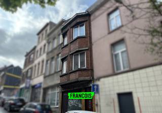 Ontdek deze volledig te renoveren eigendom, centraal gelegen in Schaarbeek, met een perceeloppervlakte van 17 m² en een bewoonbare oppervlakte van...
