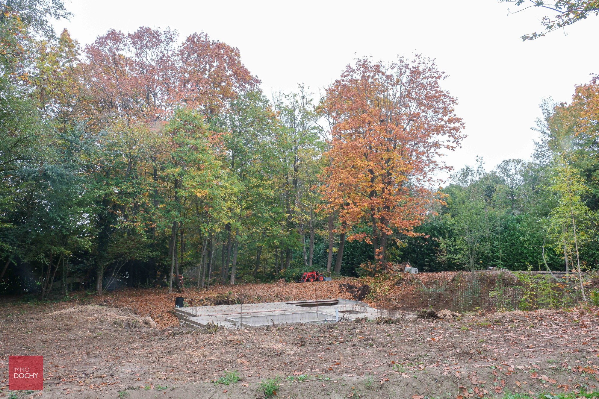 Ruim perceel met reeds aangelegde kelder te Bellegembos bestemd voor villabouw - foto 5