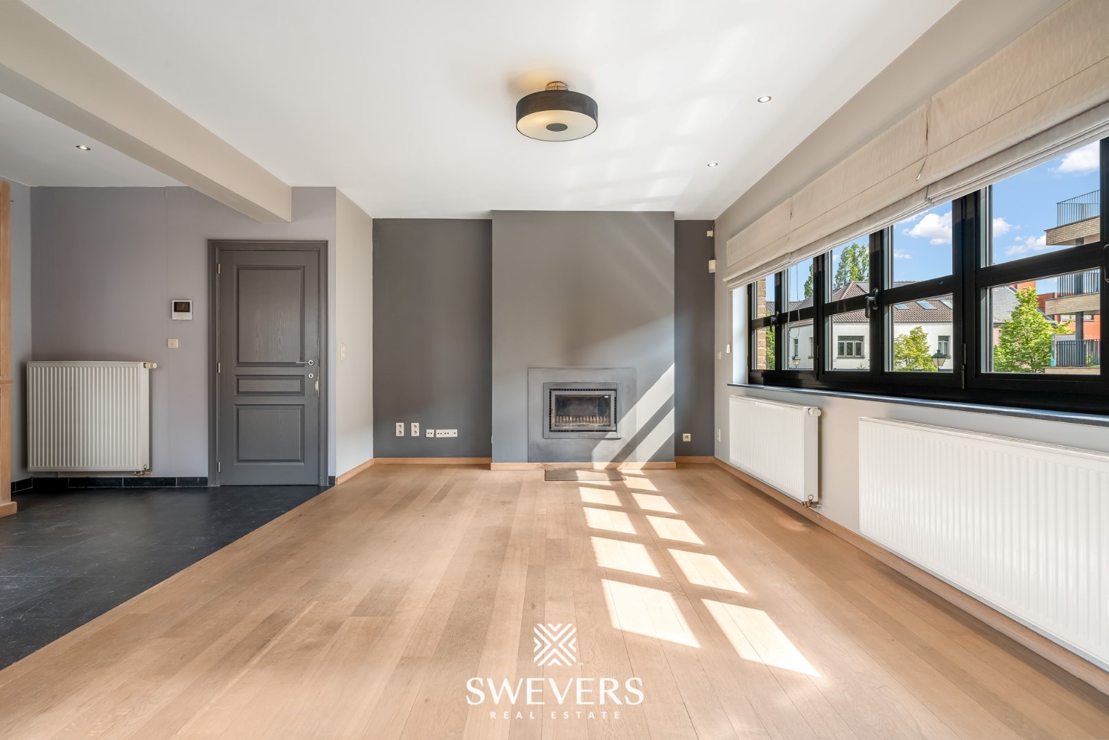 Prachtige woonst met 4 slaapkamers en grote handelsruimte - foto 2