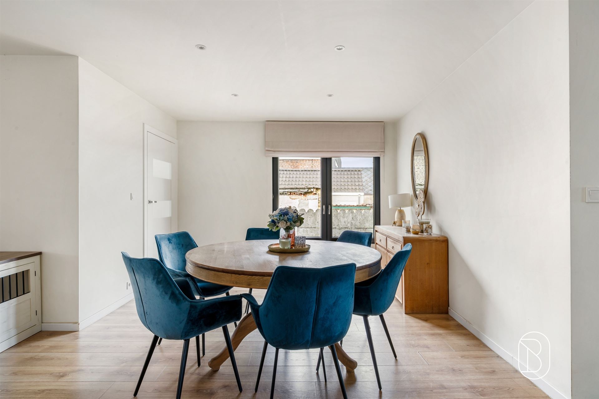 House - photo 5