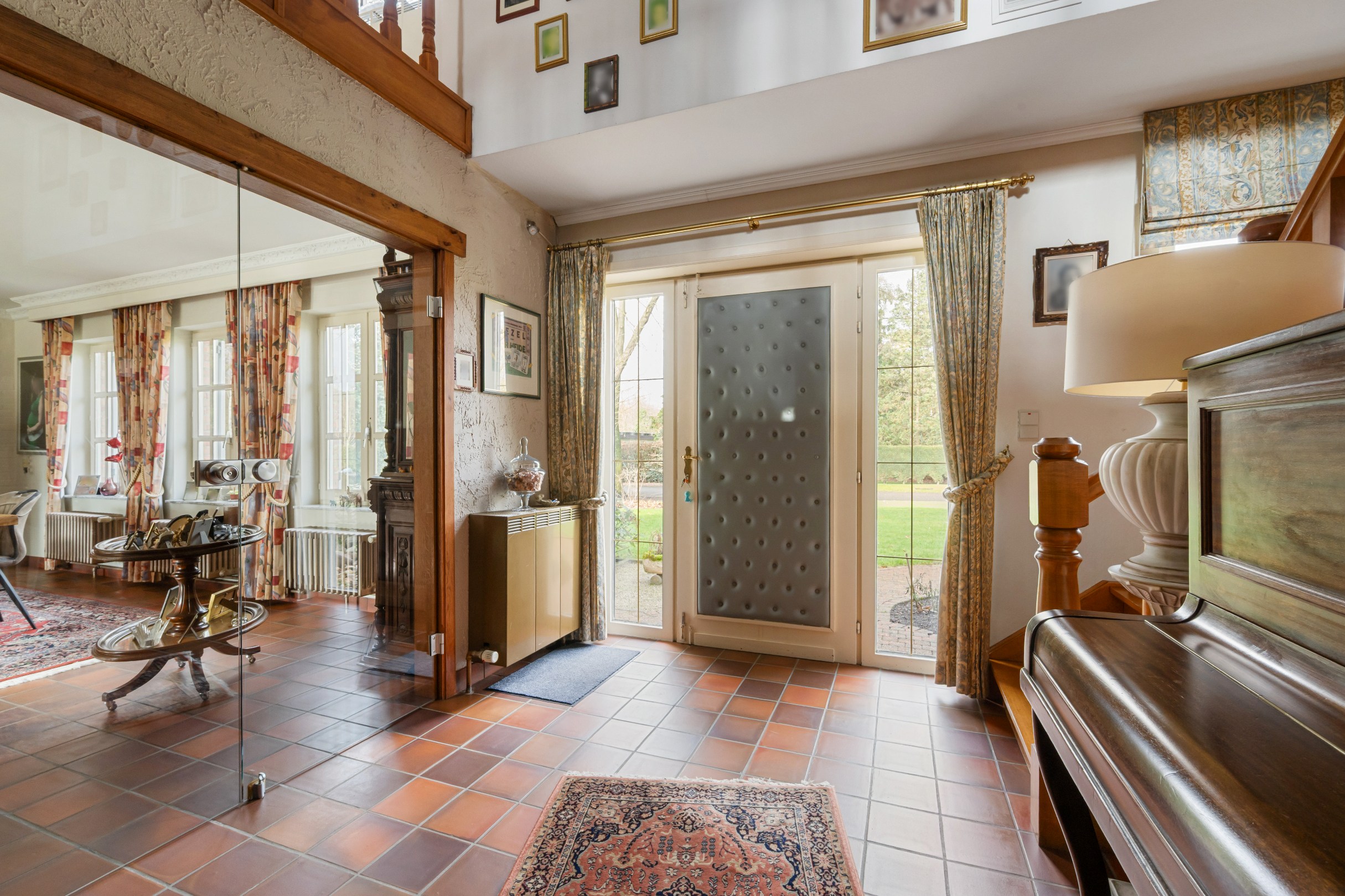 Statige villa van +-424m² met vakantiewoning op toplocatie en groen terrein van +-2539m² in Bolderberg. - foto 4