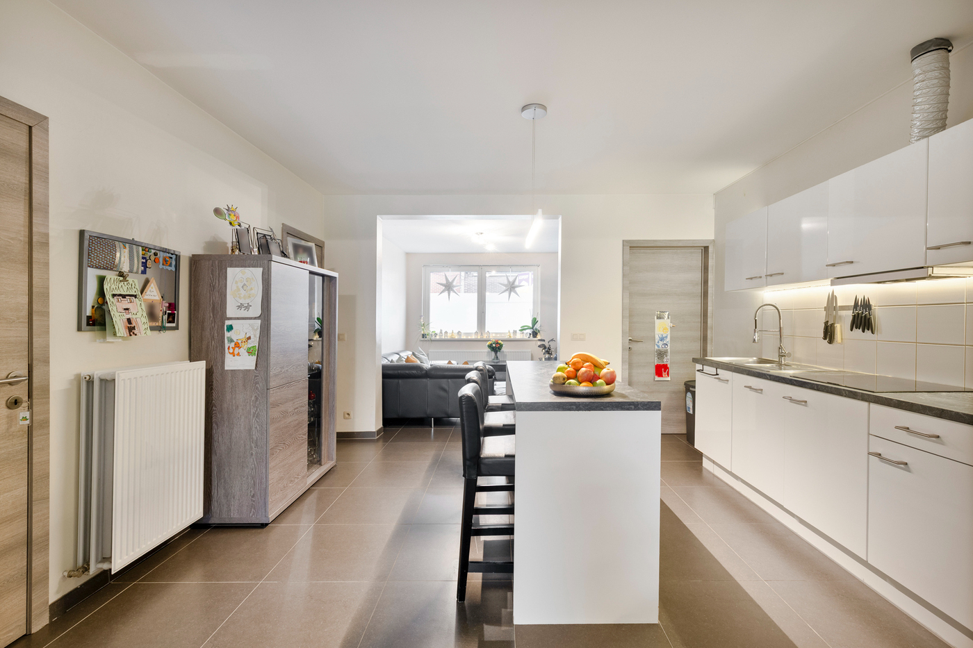 Instapklare gezinswoning met 3 slaapkamers, fietsenberging en tuin in Kruibeke - foto 3