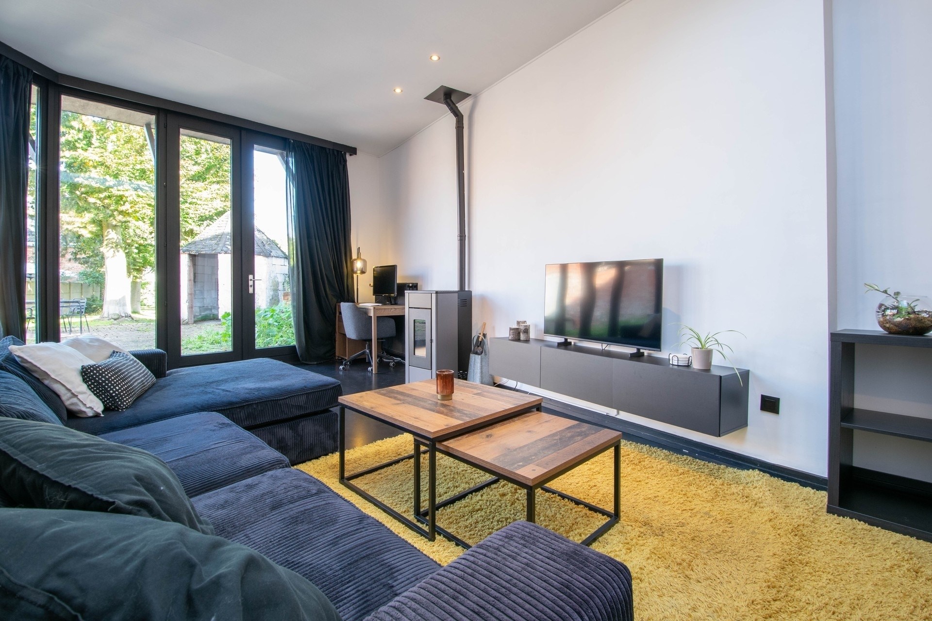 Karaktervolle woning met 4 slaapkamers en tal van mogelijkheden in het hartje van Sint-Pauwels - foto 5