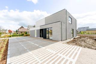 House for sale in Wingene