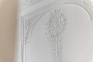 Statig en veelzijdig herenhuis met magazijn en beroepsmogelijkheden op centrale ligging OMGEVINGDit prachtige gerenoveerde herenhuis is centraal...