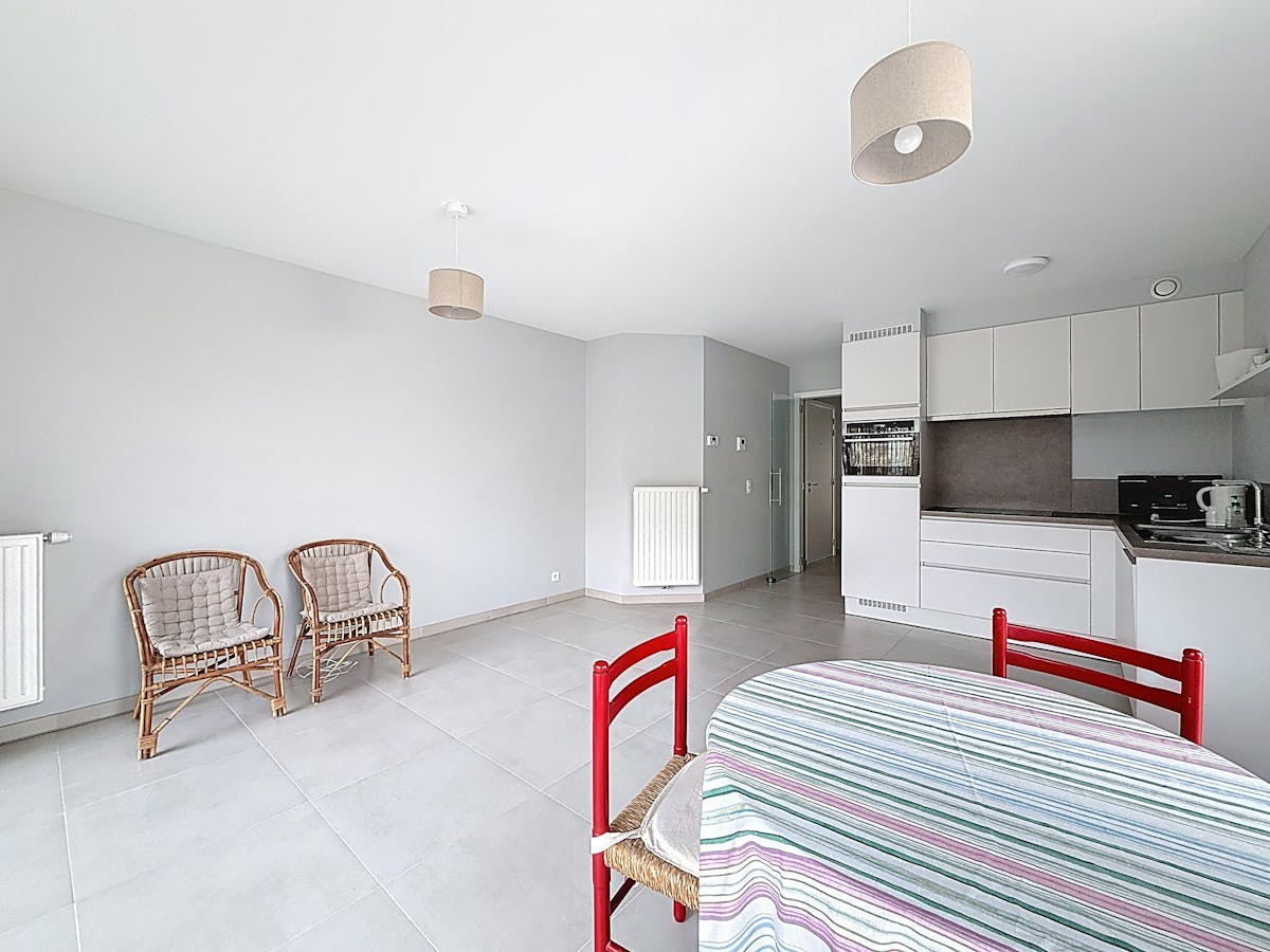 appartement met 2 slaapkamers en staanplaats te huur in Koksijde - foto 3