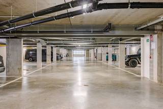Looking for a garage box for sale for a car or storage of stuff in Sint-Denijs-Westrem ? We have what you are looking for: The assets:- spacious...