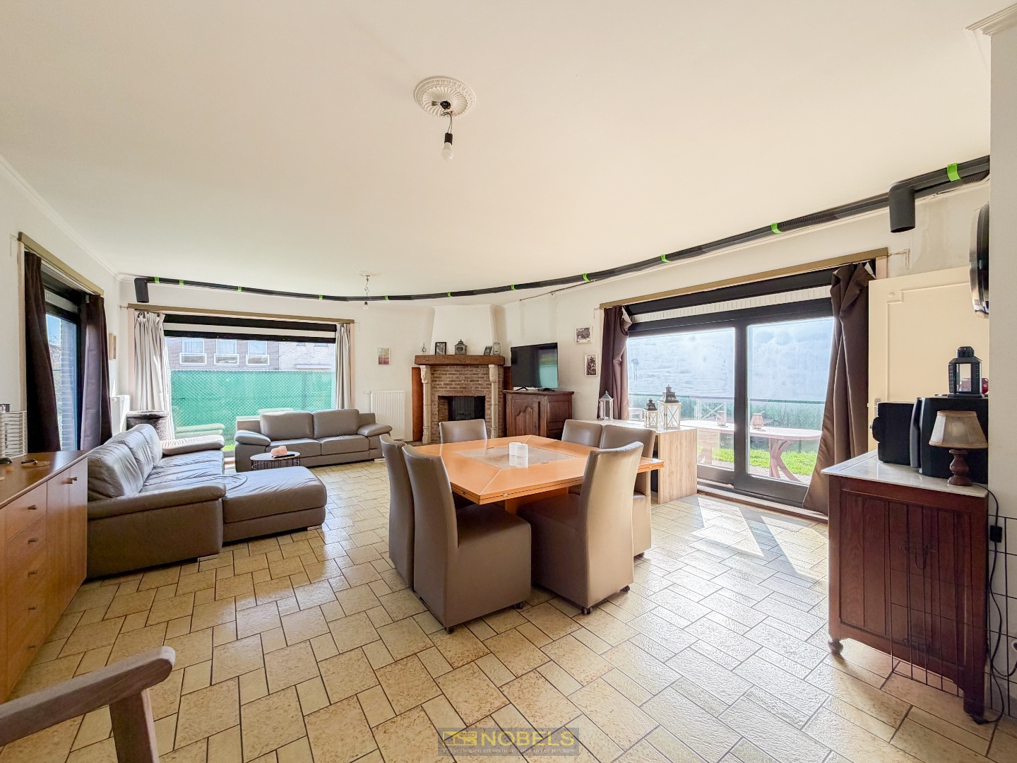 Te koop, Ruime bungalow met 3 slaapkamers op gegeerde ligging te Mariakerke! - foto 5