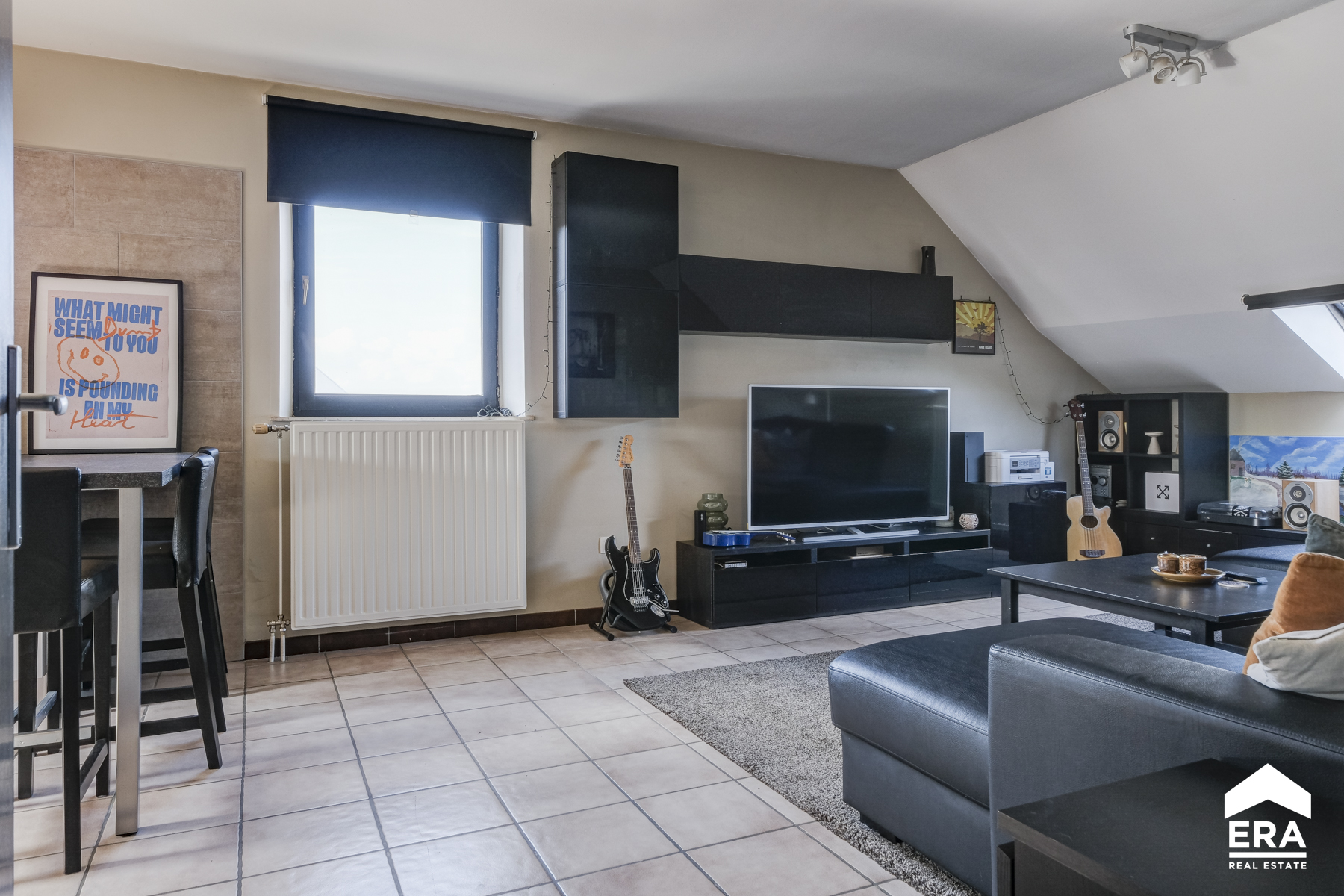 Appartement met 2 slpkrs en zolder in centrum van Hechtel - foto 4