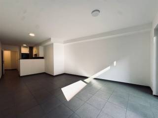 Trendy 1-slaapkamerappartement in hartje Sint-Niklaas Trendy 1-slaapkamerappartement op de 2e verdieping in het centrum van Sint-Niklaas...