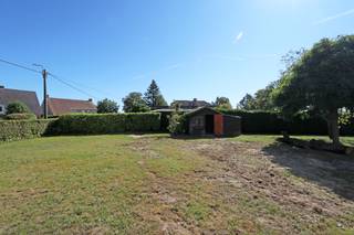 Gunstig gelegen perceel bouwgrond voor open bebouwing op een terrein van 5a 29ca te Roosbeek (Boutersem).Geschikt voor de bouw van een...