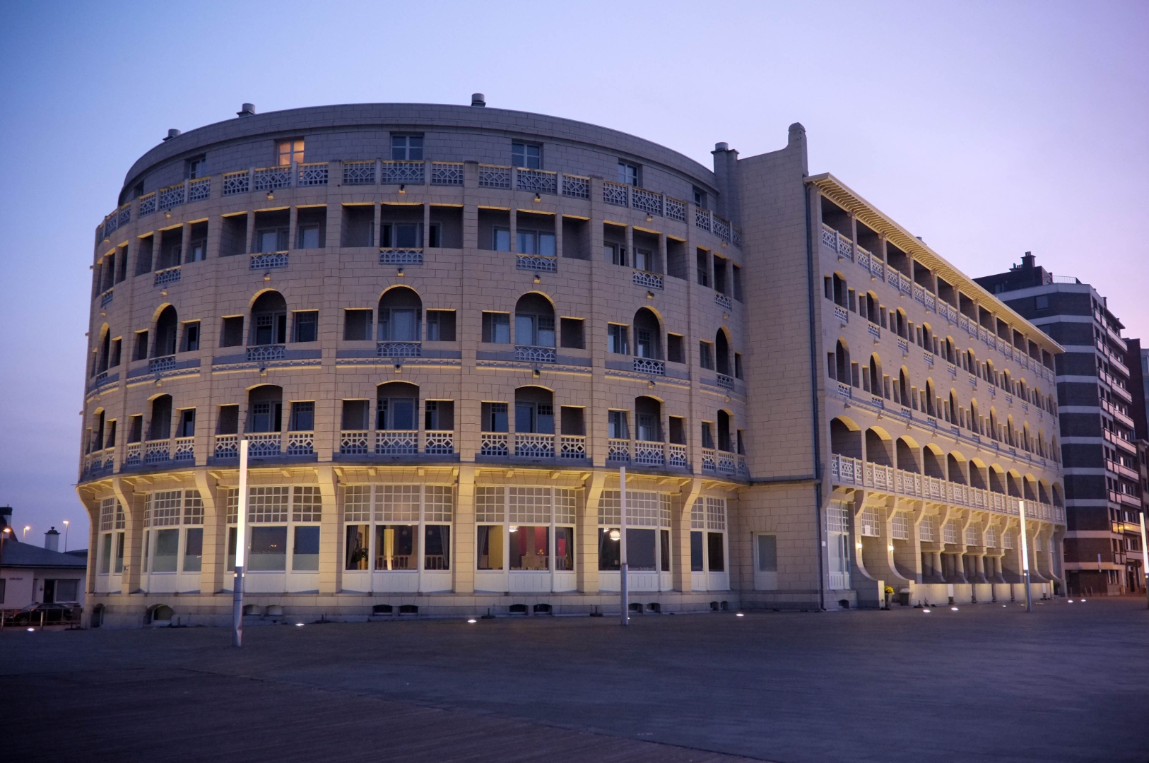 Appartement exclusif avec 7 chambres d’hôtel dans l’emblématique Grand Hôtel Bellevue – "La Rotonde" – Westende-Bad - photo 1