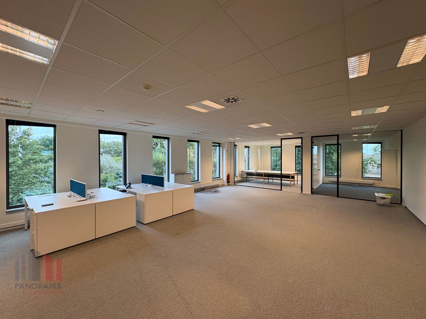 Moderne & instapklare kantoorruimte van 317 m² nabij E17 te Zele - photo 3