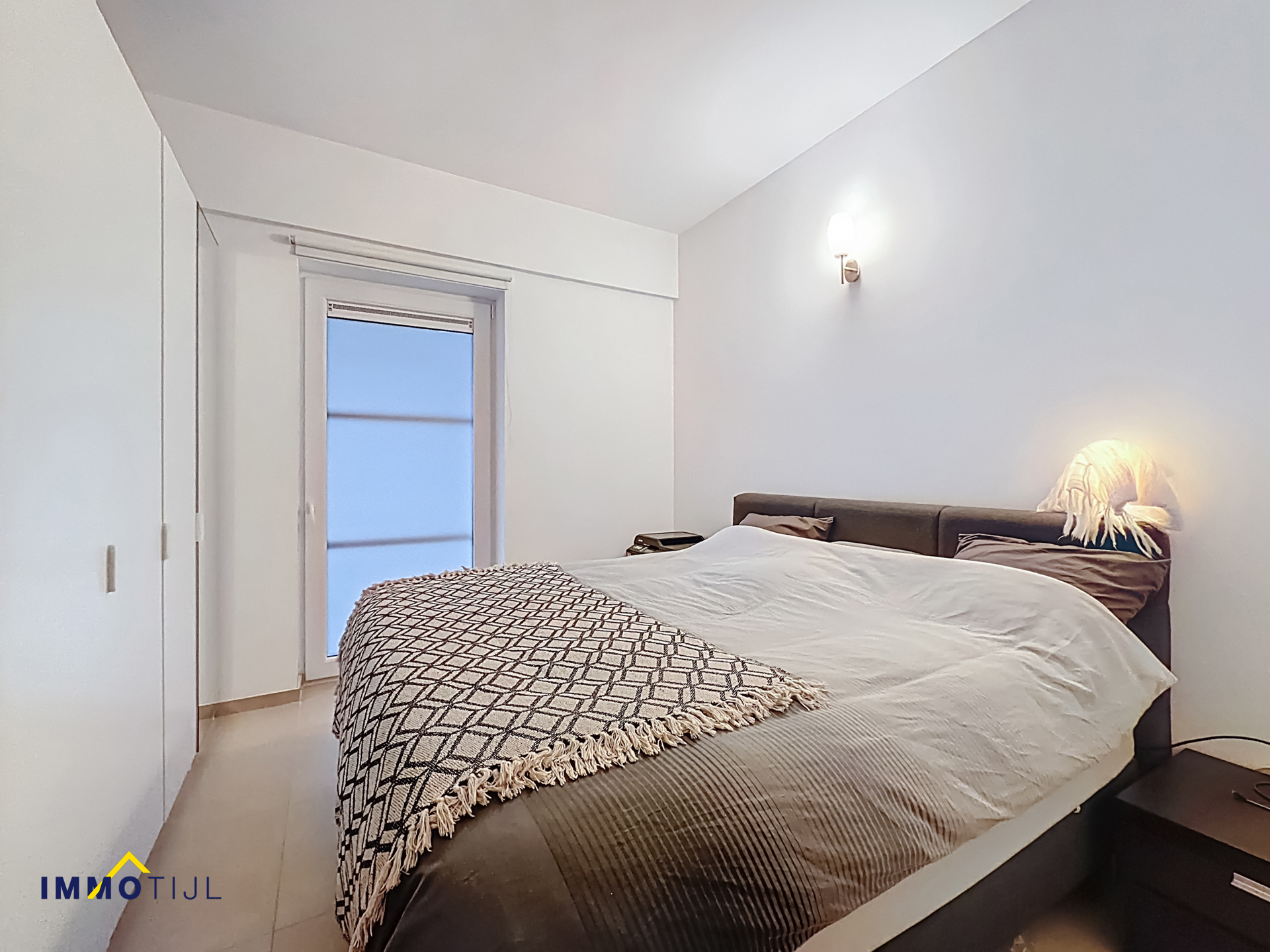 Modern gelijkvloers appartement met 2 staanplaatsen! - foto 5