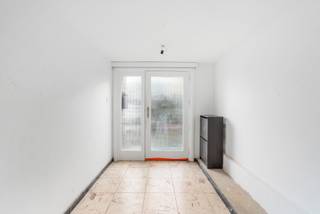 Te koop: gesloten woning in het centrum van Zaventem, ideaal gelegen nabij scholen, openbaar vervoer en invalswegen.Deze woning uit 1969 biedt een...