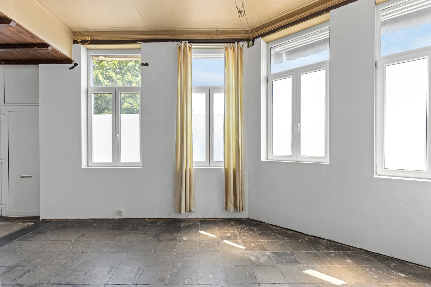 Karaktervolle en ruime woning op centrale ligging in Gent! - foto 3