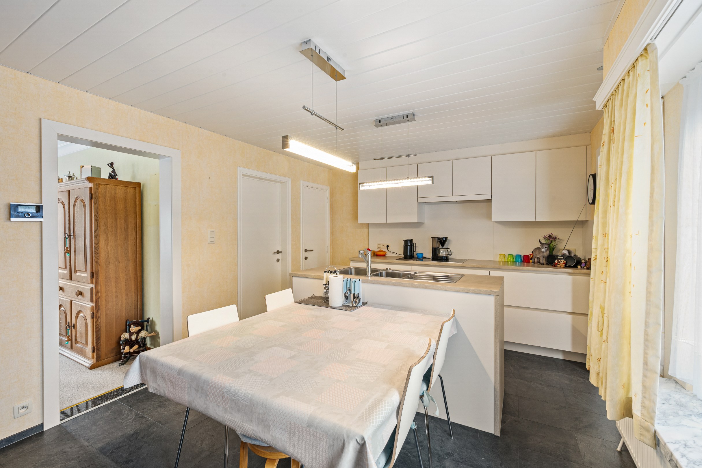 Goed onderhouden half open woning op rustige locatie! - foto 5