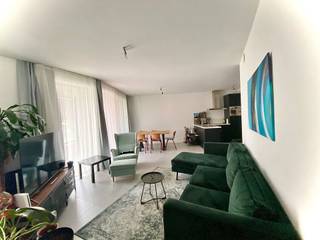 Dit prachtig, energiezuinig appartement met twee slaapkamers en terras is gelegen in de Bergstraat te Rotselaar. Een rustige en centrale locatie...