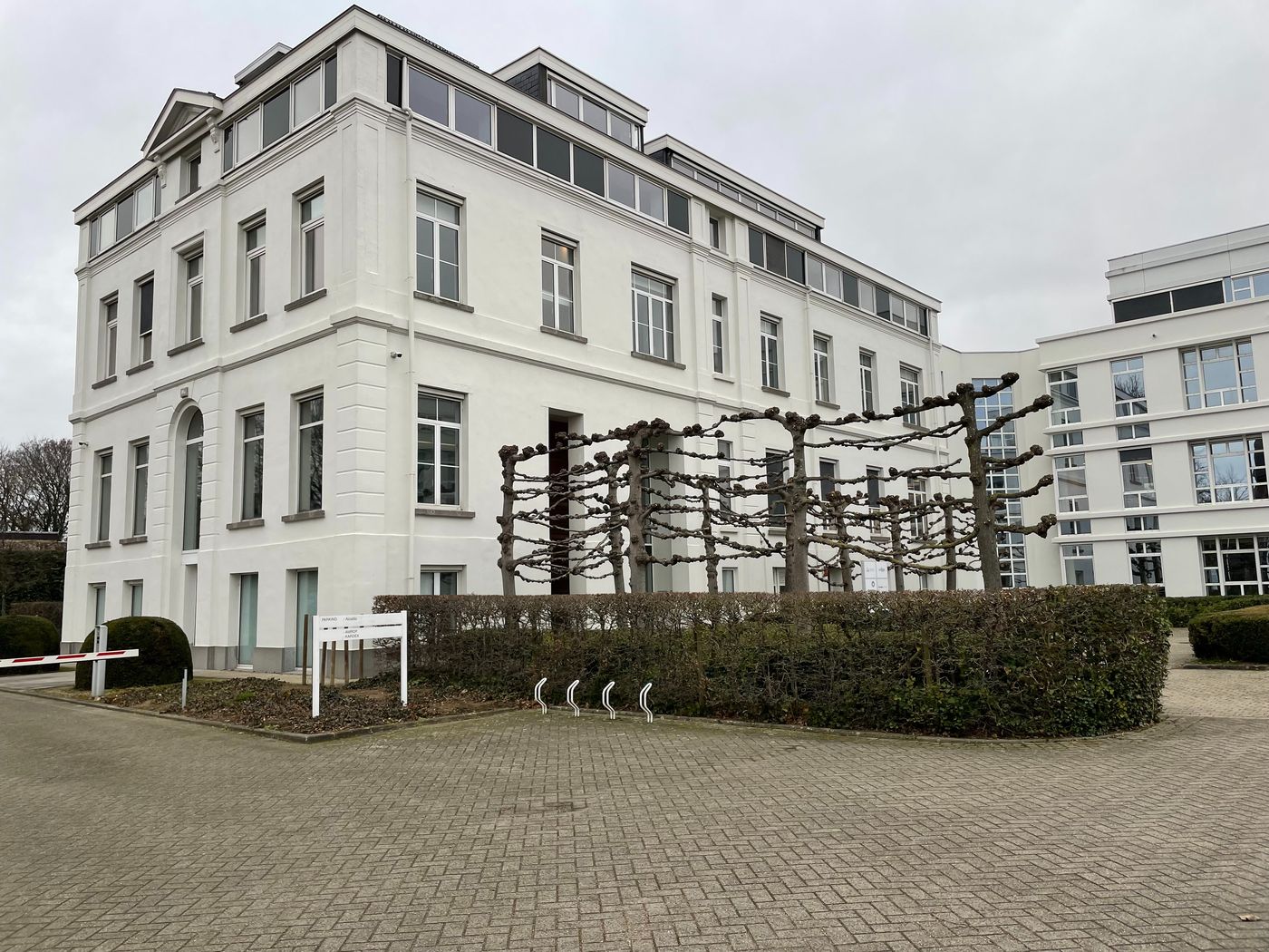 Instapklare kantoren van 500 m² tot 990 m² NAAST de R0 - foto 2
