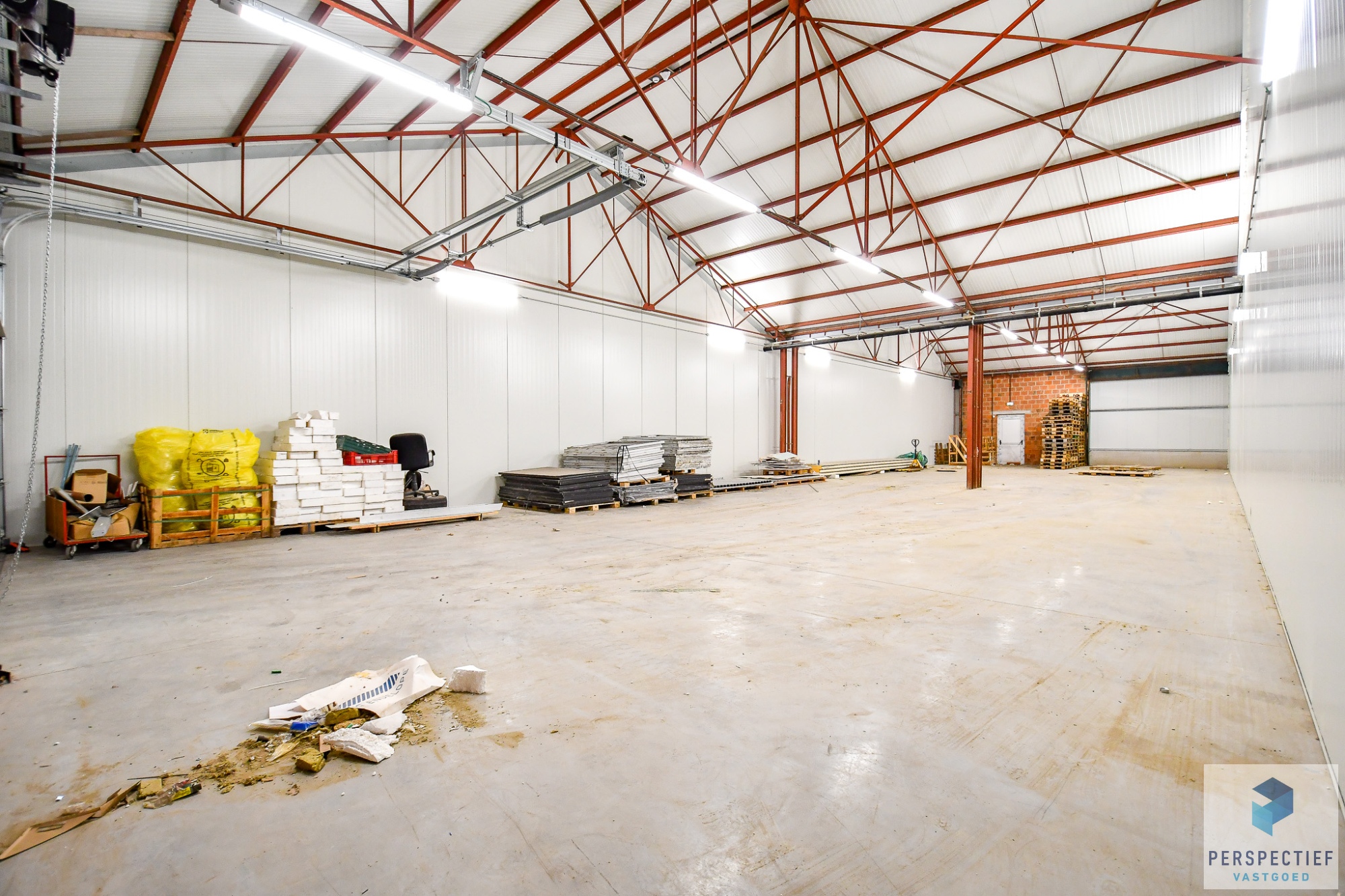 Laatste bedrijfsunit (6): Grote Loods (300 m²) te huur in het Fort Beernem - foto 4