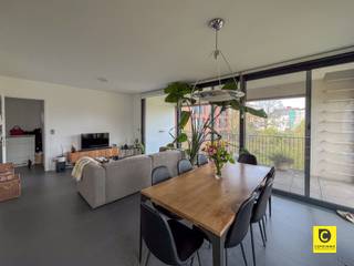 <p><span>Recent (2015) one bedroom apartment with very spacious terrace in the fantastic landscaped inner area 't Groen Kwartier in Antwerp</span></p><p><span> </span></p><p><span>The apartment is very quietly located in a car-free area, within walking distance of star restaurant "The Jane", other dining options and supermarkets. This hip apartment has the following layout:</span></p><p><span> </span></p><p><span>Entrance hall &amp; storage:</span></p><p><span>You enter the apartment through the entrance hall which has a storage room </span><span>with connection for washer and dryer</span><span>.</span></p><p><span> </span></p><p><span>Living area &amp; kitchen:</span></p><p><span>The apartment has a </span><span>fully installed open kitchen with induction stove, cooker hood, dishwasher, refrigerator, and combi oven. There is also a very pleasant tiled living room with large glass windows all around and access to the beautiful spacious terrace with beautiful and peaceful views.</span></p><p><span> </span></p><p><span>Bathroom &amp; bedrooms:</span></p><p><span>There is one bedroom, a separate toilet and a modern bathroom with large walk-in shower and single sink unit.</span></p><p><span> </span></p><p><span>Garage:</span></p><p><span>An underground car parking space can be rented along at 80 euros/month.</span></p><p><span> </span></p><p><span>Advantages:</span></p><ul><li><span>Spacious terrace</span></li><li><span>Quiet location in 't Groen Kwartier</span></li><li><span>Close to main roads and public transport</span></li><li><span>Shared bicycle storage</span></li></ul>