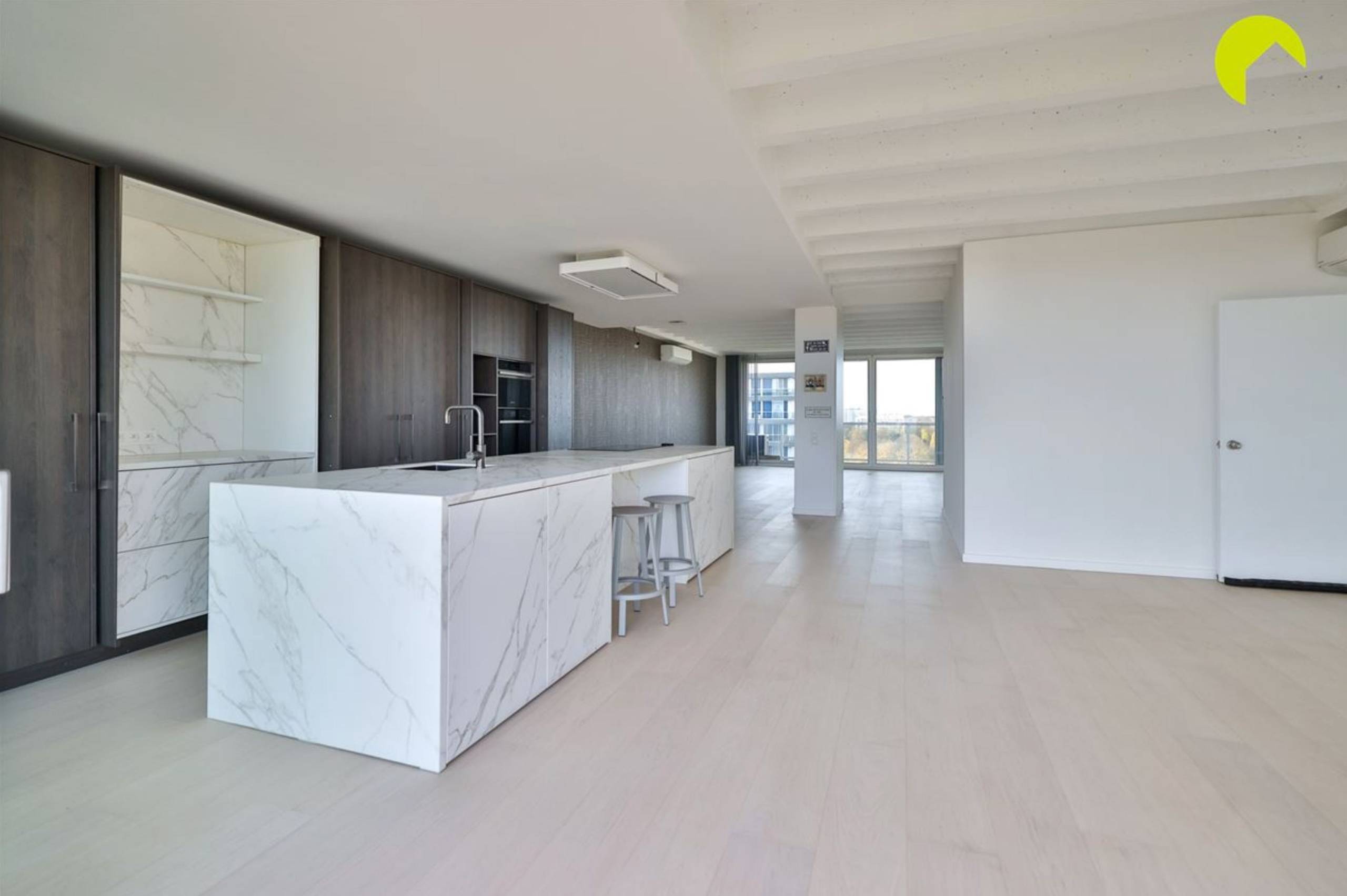 Appartement te koop in Berchem met 2 slaapkamers - foto 4