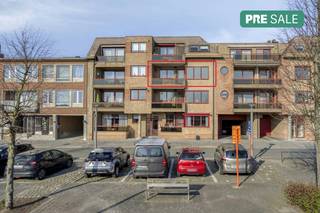 Dit appartement is gelegen aan de Kaai in Boom, binnen de verzorgde Residentie De Veerdam, met een uniek uitzicht over de oevers van de Rupel.Bent...