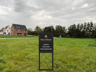 Découvrez trois terrains à bâtir exclusifs (lot 32, 33, 34) pour construction individuelle dans la rue Henriette Chaumat à Astene, une...