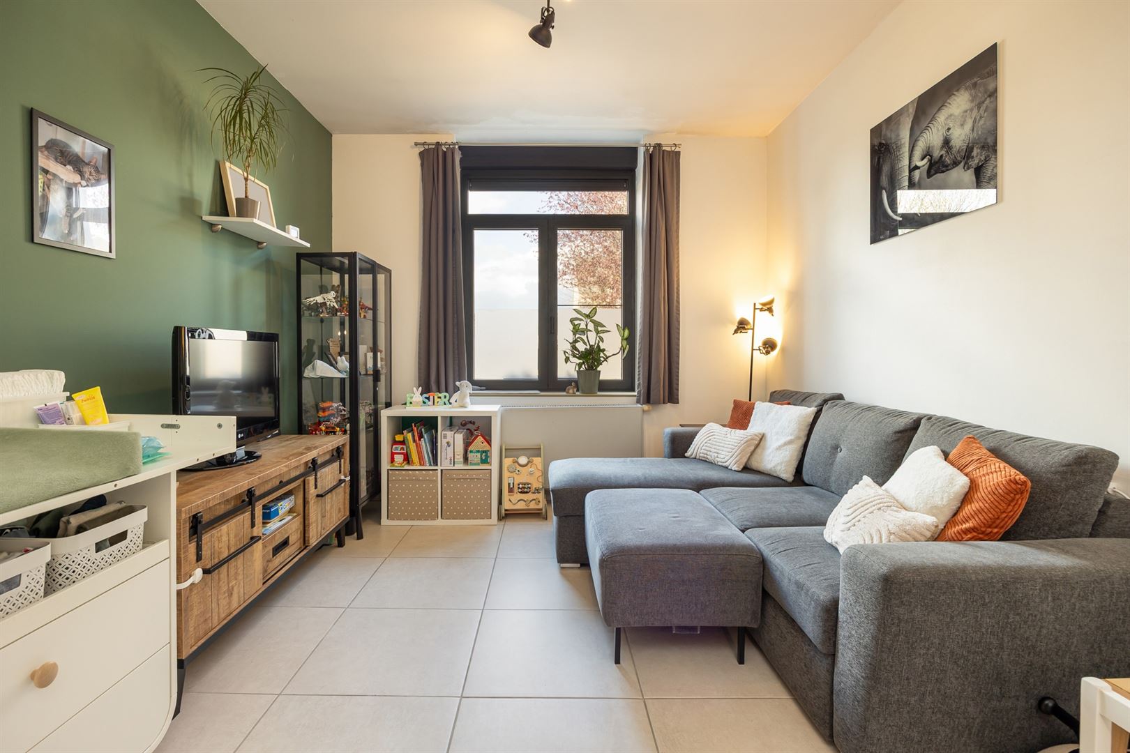 Verrassend ruime woning met 7 slaapkamers en tuin. - foto 4