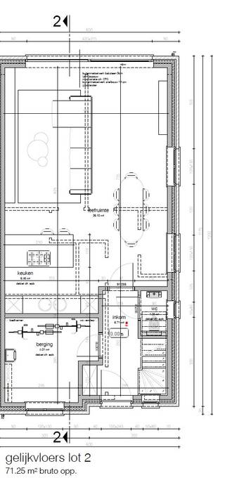 Deze halfopen bebouwing is gelegen aan de Blauwe Sluis in Bredene, op een gunstige ligging met een vlotte bereikbaarheid richting centrum, kust en omliggende gemeenten.<br />Achteraan geniet je van volledige rust: de woning paalt aan open velden, wat zorgt voor een prachtig, weids uitzicht en een groot gevoel van ruimte en privacy.<br />Deze nieuwbouwwoning is zeer energiezuinig (E-peil 30) en is ingedeeld als volgt:<br />- gelijkvloers: inkomhal, grote (fietsen)berging, apart toilet, lichtrijke woonkamer met open, geïnstalleerde keuken en diepe, zonnige tuin;<br />- eerste verdieping: nachthal, 3 volwaardige slaapkamers, berging, apart toilet en badkamer.<br />- zolder<br />De koper heeft de mogelijk om, mits meerprijs, de zolder volledig te laten afwerken door de bouwheer (inclusief het doortrekken van de trap).<br />Aan de voorzijde is er een private oprit. Daarnaast is er (gratis) parkeergelegenheid in de straat.<br />Deze woning is praktisch ingedeeld met oog voor licht, ruimte en energiezuinig wonen. Dankzij de halfopen structuur geniet je bovendien van extra privacy én veel natuurlijk lichtinval!<br />De koper heeft deels nog inspraak in de stijl en afwerking van de woning voor zover deze zaken nog niet werden vastgelegd door vergunning of bestelling van materialen.<br />De vermelde prijs is exclusief BTW en andere kosten. Contacteer ons voor een gedetailleerde prijsberekening!