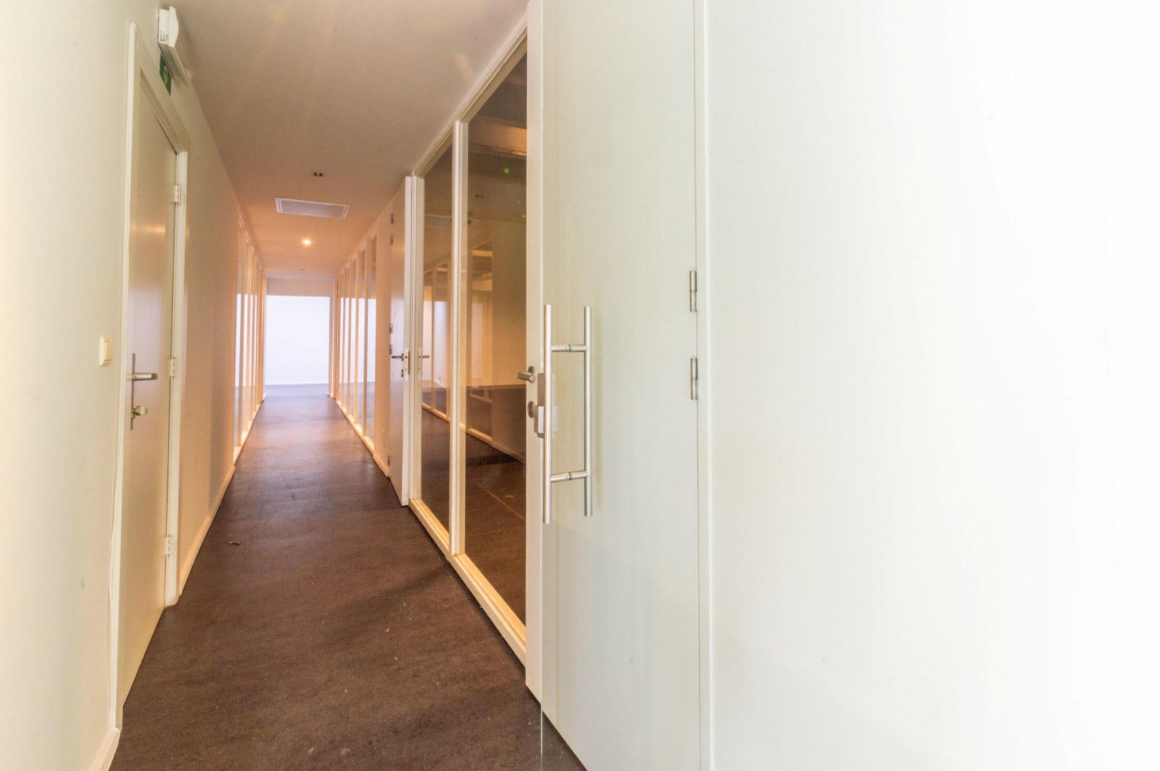 Commercial à louer à Hal - photo 5